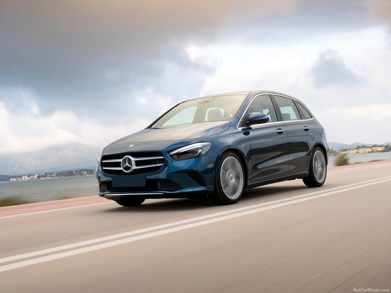 Class a class b class c. Mercedes b class 2021. Mercedes-Benz b 180 2019. Mercedes b class 2019. Mercedes Benz b180 2020.